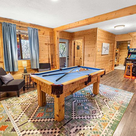 The Family Stone Luxe Cabin Sleeps 12 Hot Tub Dogfriendly Dollywood 비둘기 포지 외부 사진