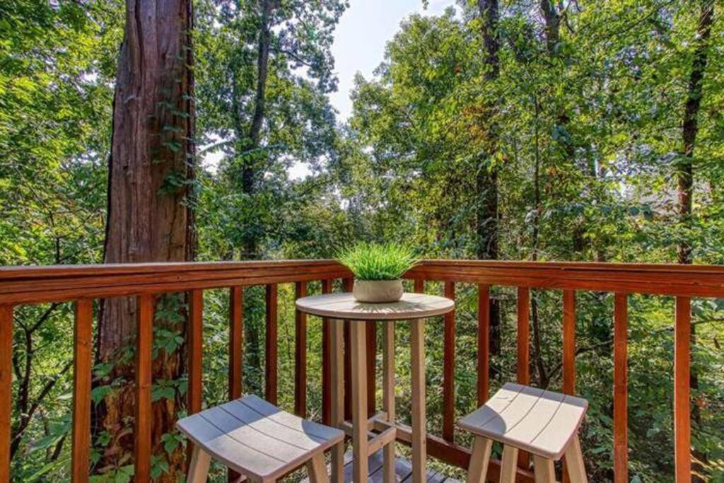 The Family Stone Luxe Cabin Sleeps 12 Hot Tub Dogfriendly Dollywood 비둘기 포지 외부 사진