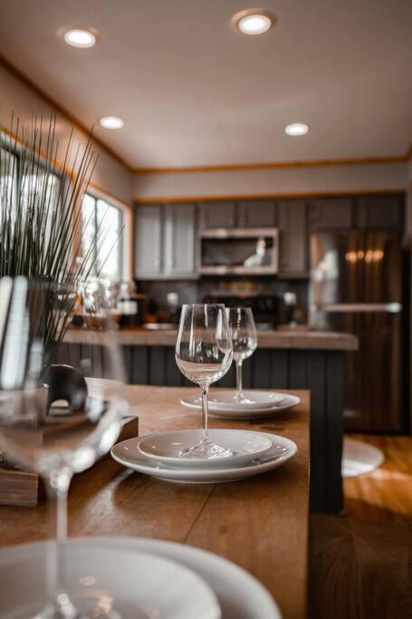 The Family Stone Luxe Cabin Sleeps 12 Hot Tub Dogfriendly Dollywood 비둘기 포지 외부 사진