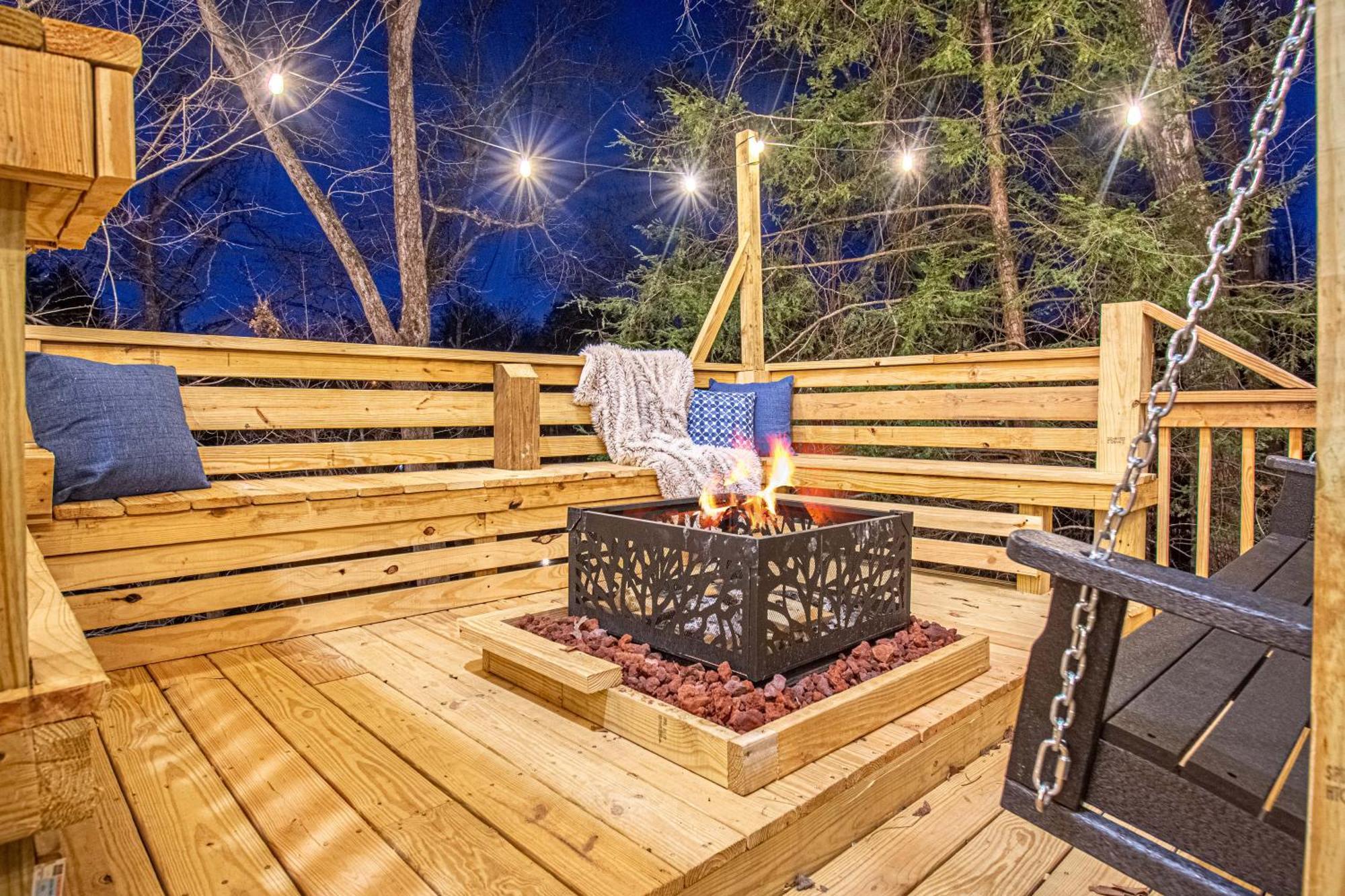 The Family Stone Luxe Cabin Sleeps 12 Hot Tub Dogfriendly Dollywood 비둘기 포지 외부 사진