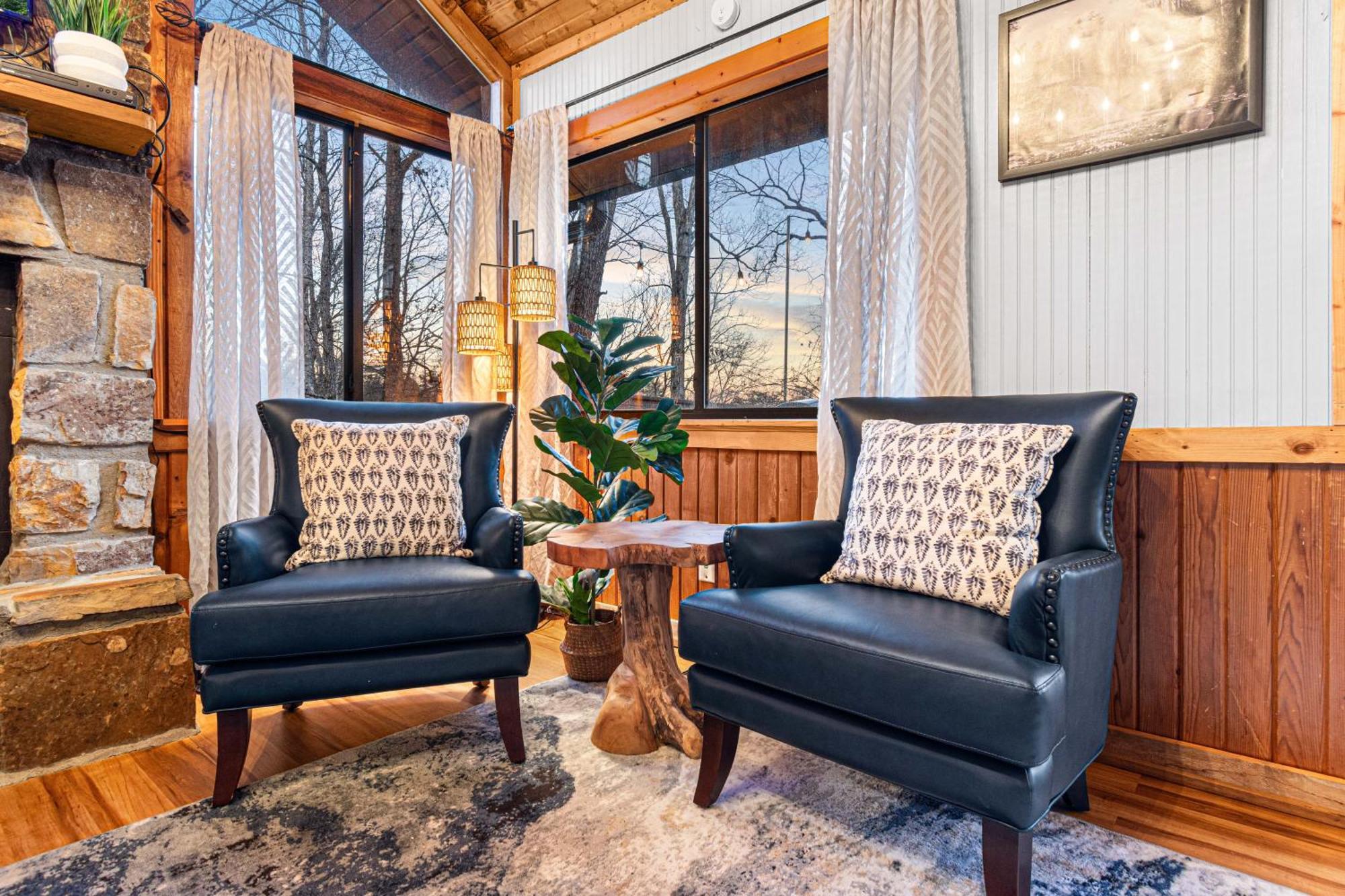 The Family Stone Luxe Cabin Sleeps 12 Hot Tub Dogfriendly Dollywood 비둘기 포지 외부 사진