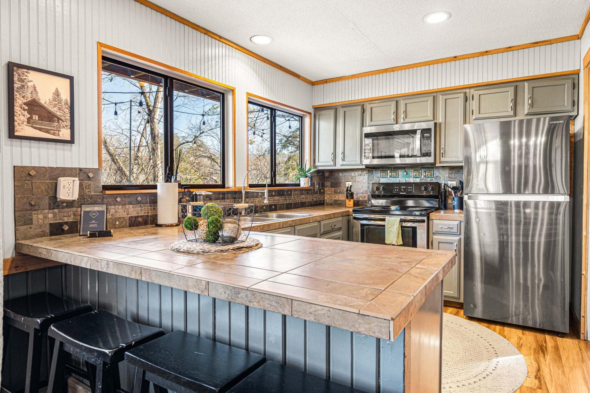 The Family Stone Luxe Cabin Sleeps 12 Hot Tub Dogfriendly Dollywood 비둘기 포지 외부 사진